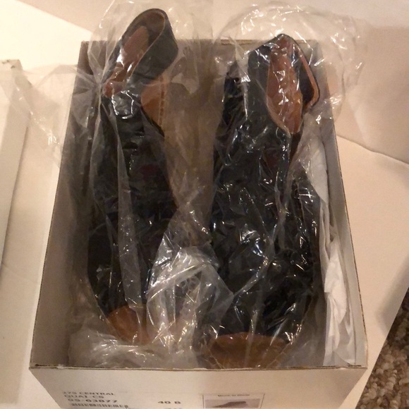 275 Central Suede Wedges - Picture 15 of 15